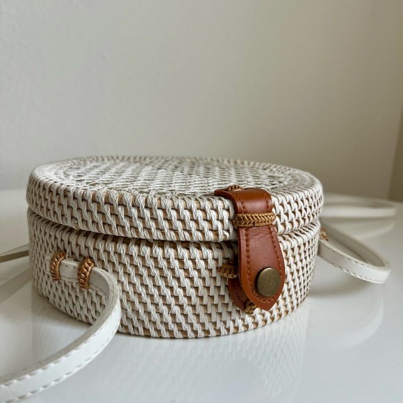 Anthropologie Woven Rattan Circle Crossbody Bag - Picture 2 of 7